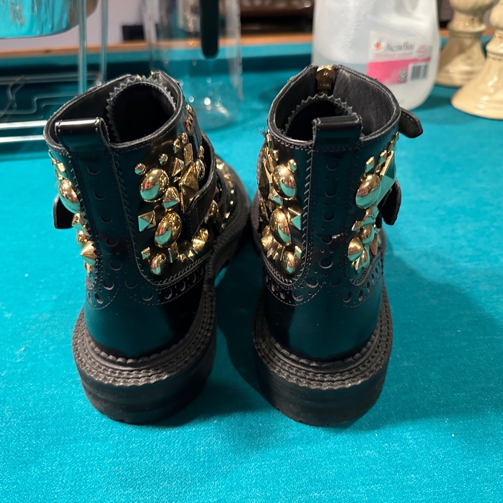 Burberry Gold Studded with straps Black Ankle Boots size 40/9.5 - Picture 4 of 7